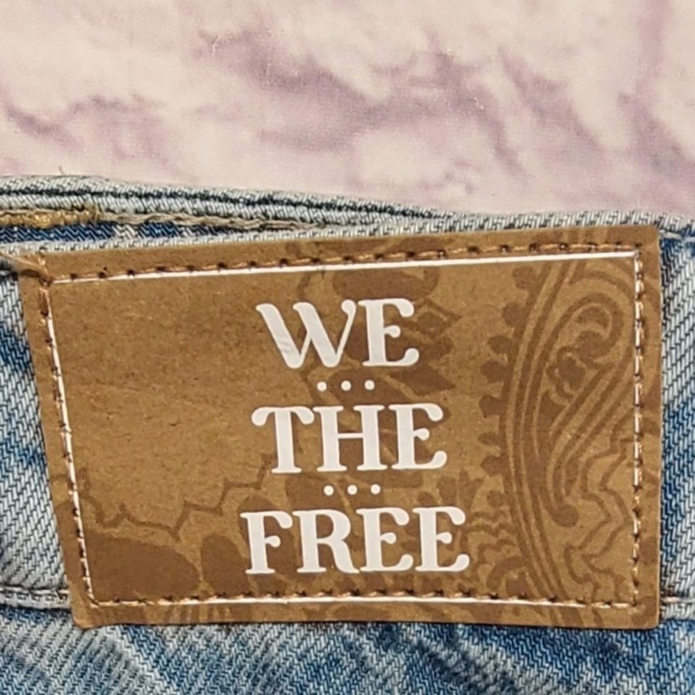 WE THE FREE Denim Button Front‎ Distressed Mini Skort Blue - Picture 4 of 5